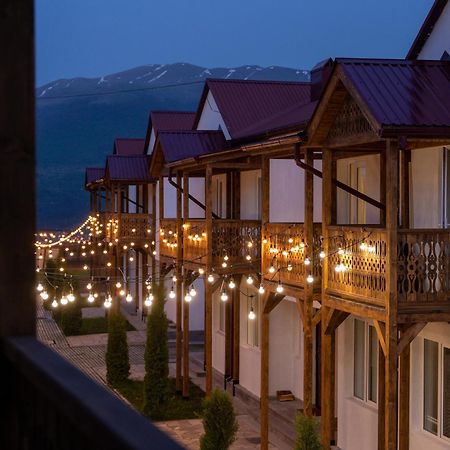 Motives Inn Dilijan Bagian luar foto
