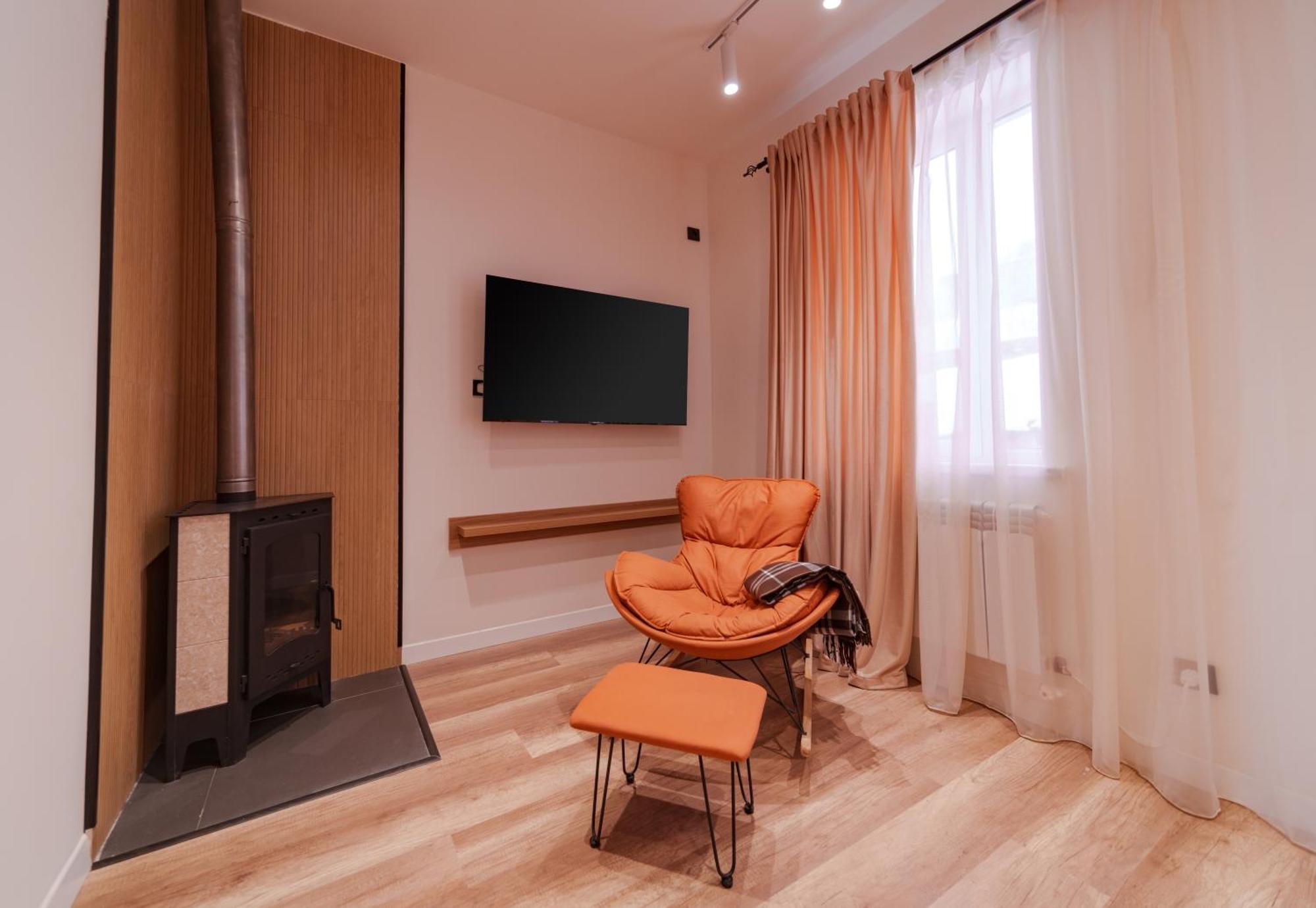 Motives Inn Dilijan Bagian luar foto