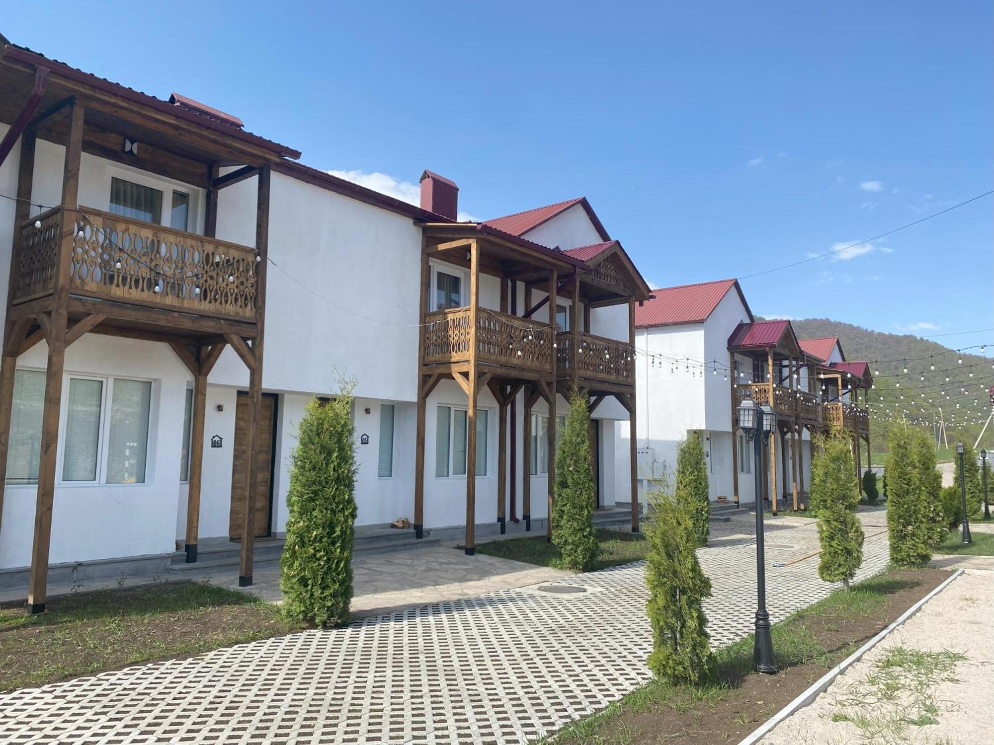 Motives Inn Dilijan Bagian luar foto